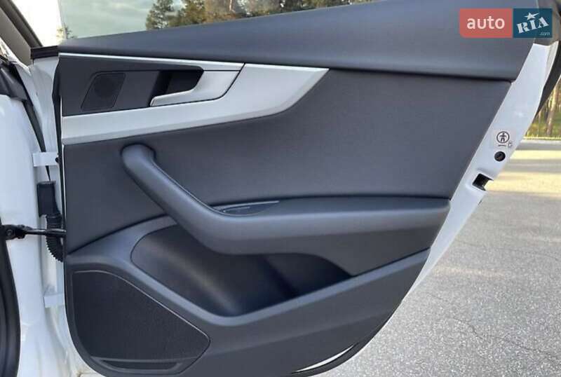 Купе Audi A5 2017 в Киеве