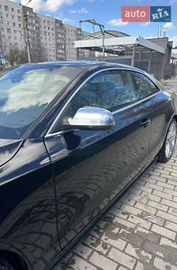 Купе Audi A5 2011 в 
