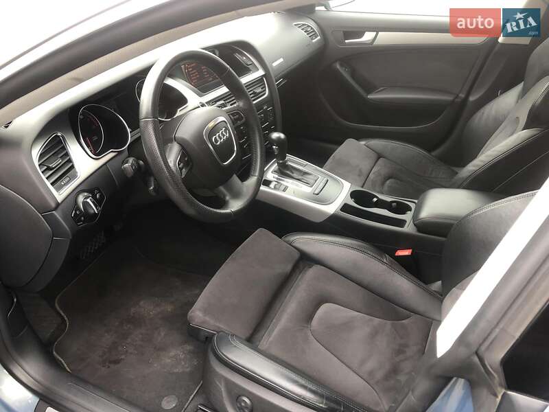 Купе Audi A5 2009 в Петропавловской Борщаговке