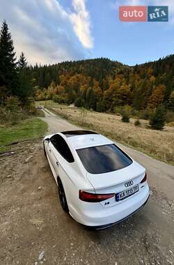 Ліфтбек Audi A5 2020 в 