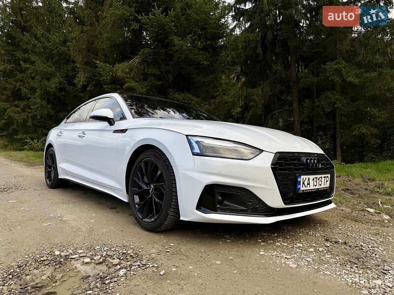 Лифтбек Audi A5 2020 в Киеве