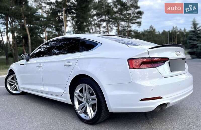 Купе Audi A5 2017 в Киеве