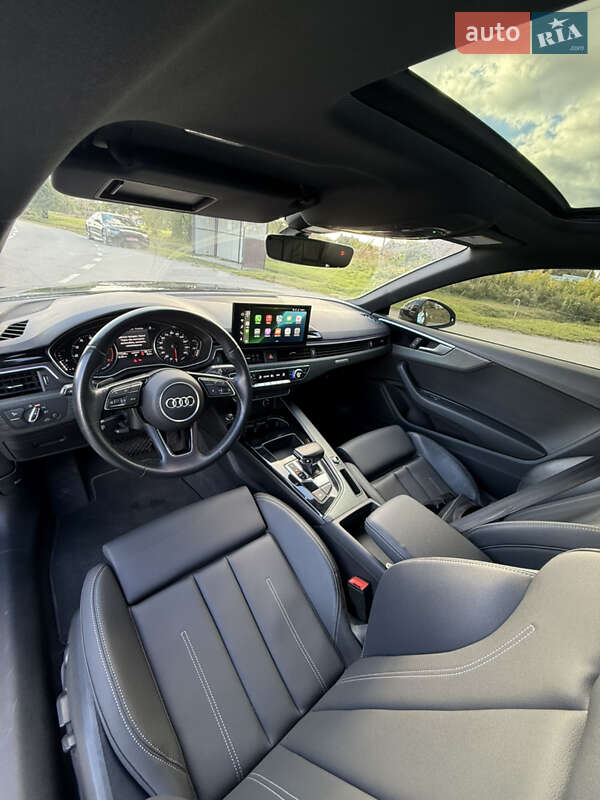 Купе Audi A5 2022 в Львові