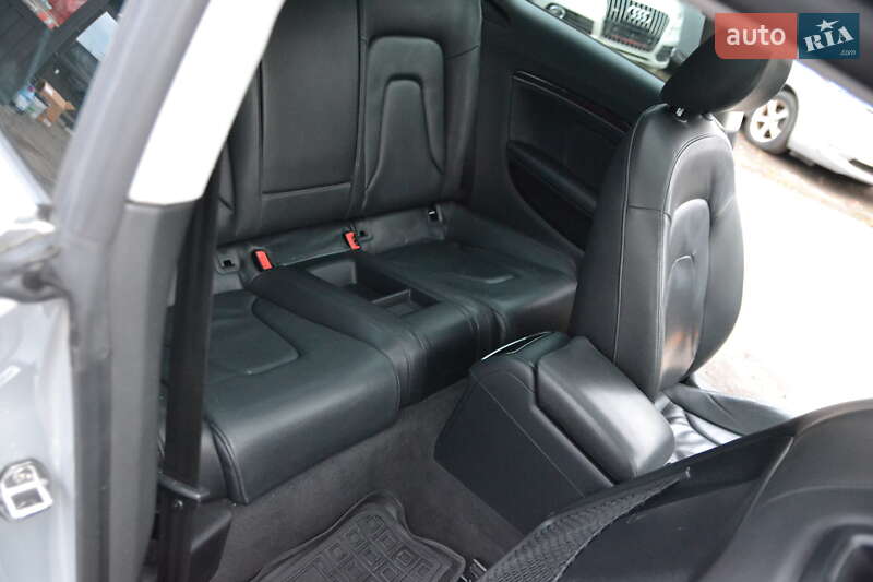 Купе Audi A5 2011 в Луцке