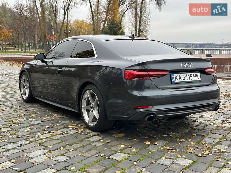 Купе Audi A5 2017 в Киеве