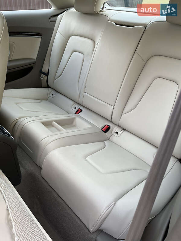 Купе Audi A5 2011 в Володимирі