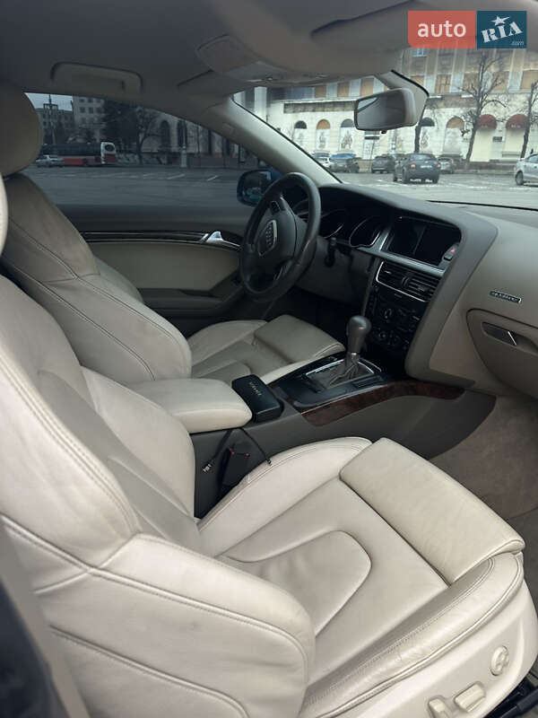 Купе Audi A5 2010 в Харкові
