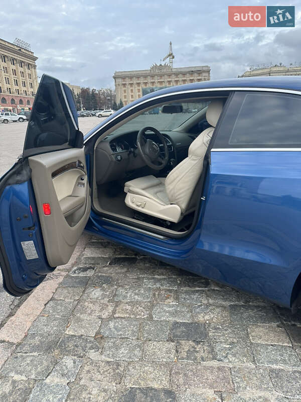 Купе Audi A5 2010 в Харкові