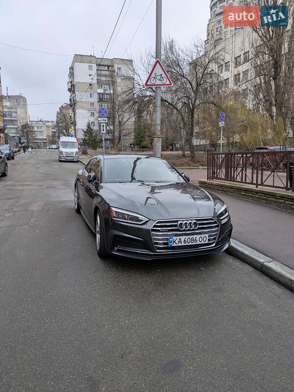 Купе Audi A5 2018 в Киеве