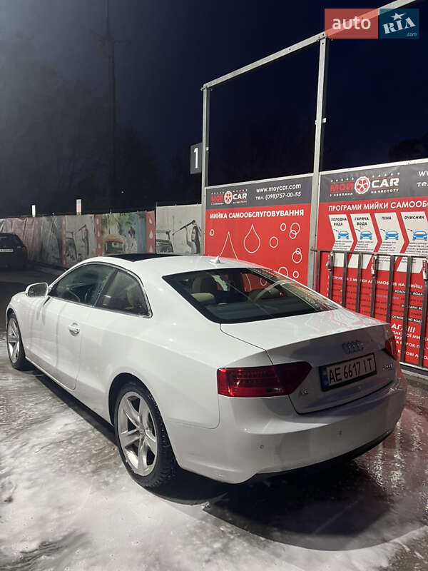 Купе Audi A5 2013 в Киеве
