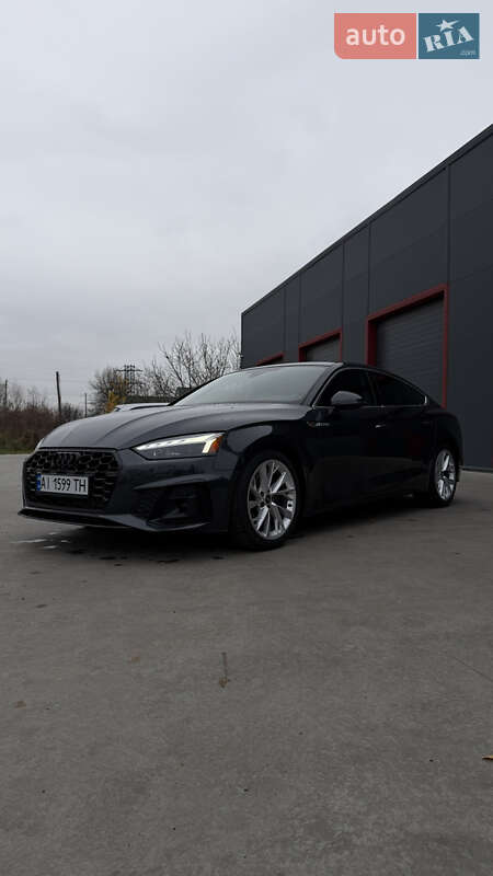 Лифтбек Audi A5 2022 в Барышевке