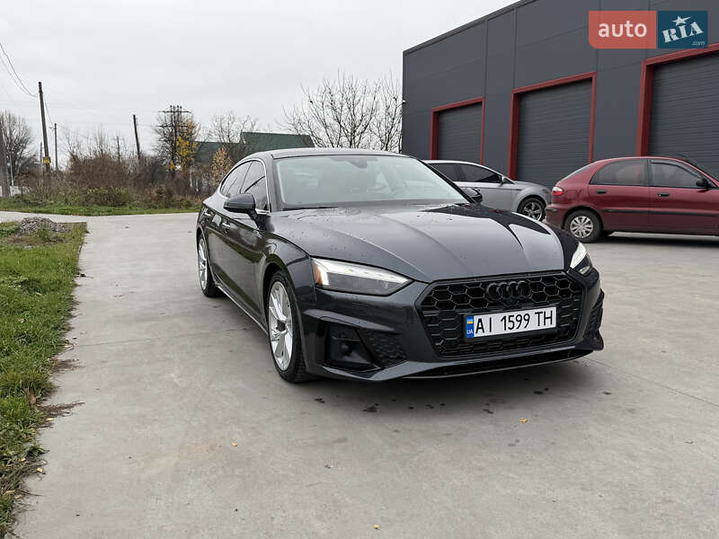 Лифтбек Audi A5 2022 в Барышевке