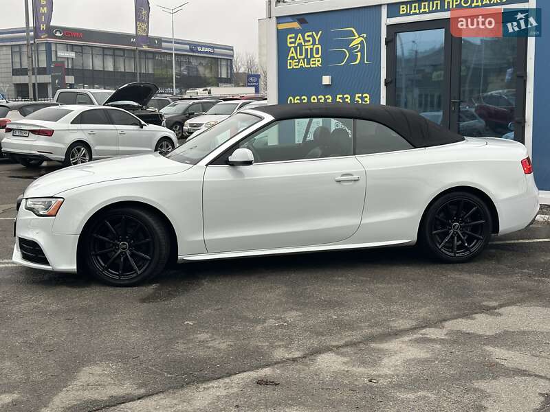 Кабриолет Audi A5 2015 в Киеве