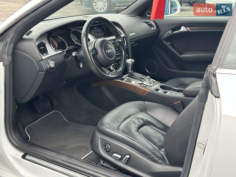 Кабриолет Audi A5 2015 в Киеве