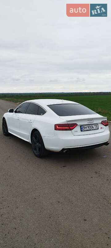 Купе Audi A5 2012 в Раздельной