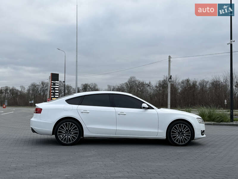 Купе Audi A5 2009 в Черновцах