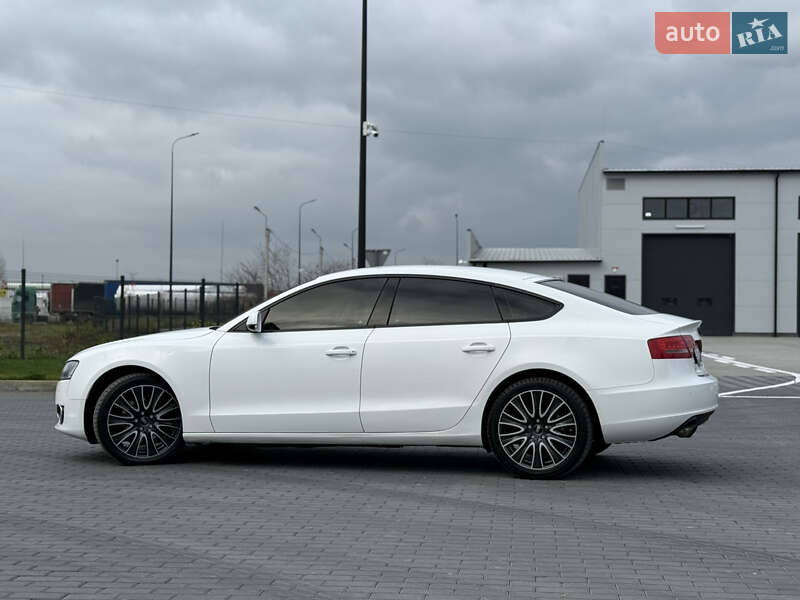 Купе Audi A5 2009 в Черновцах