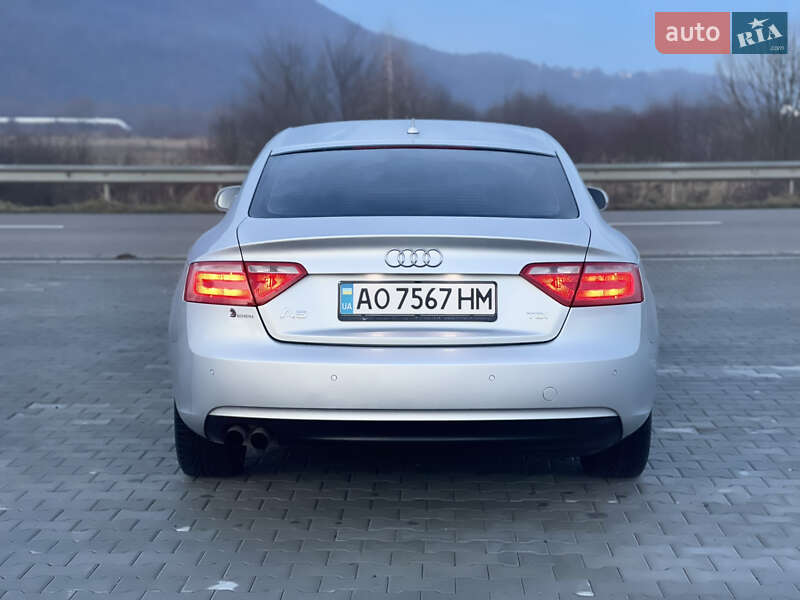 Купе Audi A5 2012 в Хусте
