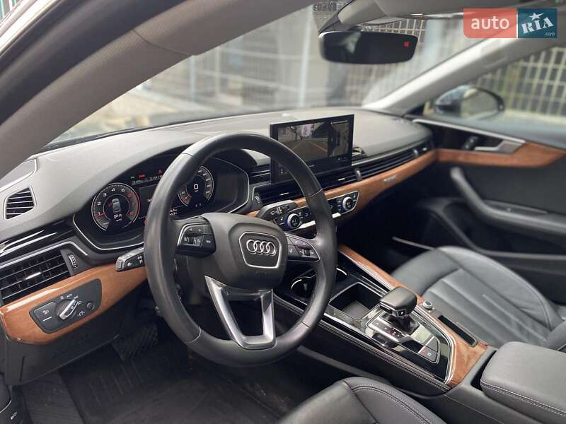 Лифтбек Audi A5 2022 в Киеве