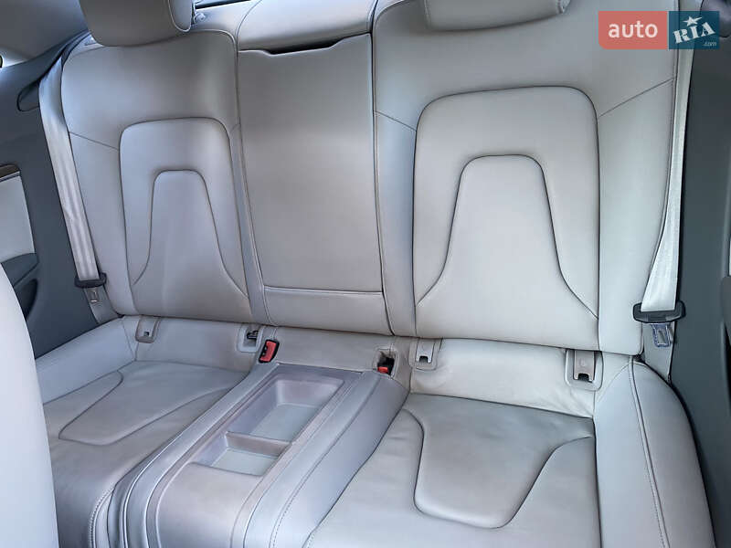 Купе Audi A5 2013 в Луцке