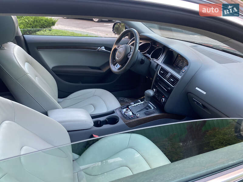Купе Audi A5 2013 в Луцке