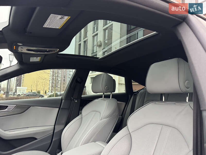 Лифтбек Audi A5 2020 в Киеве