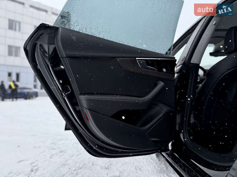 Лифтбек Audi A5 2022 в Днепре