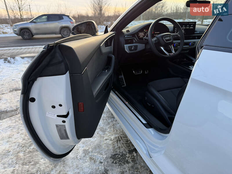 Купе Audi A5 2024 в Львові