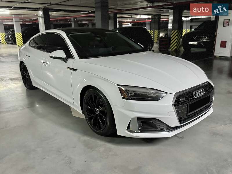 Лифтбек Audi A5 2021 в Киеве