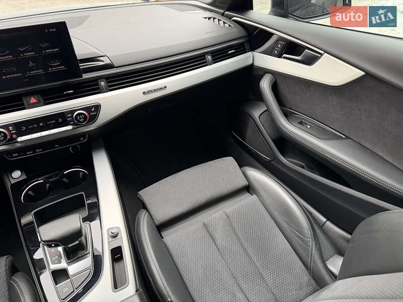 Лифтбек Audi A5 2023 в Киеве