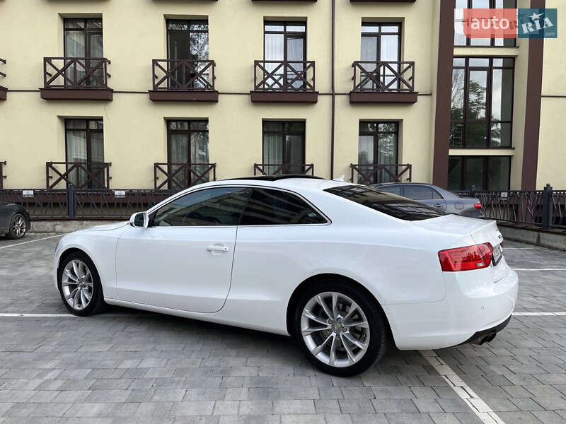 Купе Audi A5 2012 в Львове