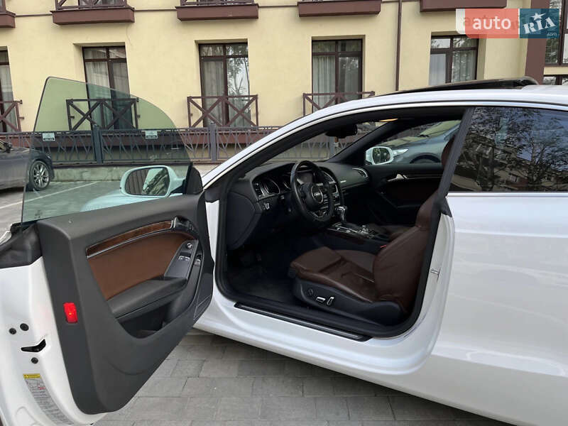 Купе Audi A5 2012 в Львове