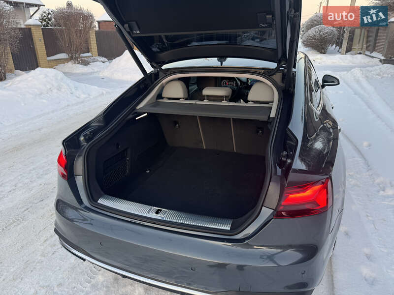 Лифтбек Audi A5 2020 в Киеве