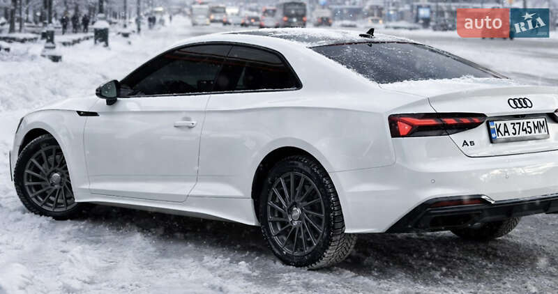 Купе Audi A5 2022 в Киеве