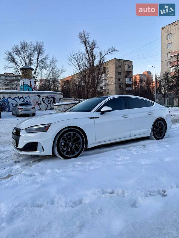 Лифтбек Audi A5 2021 в Киеве