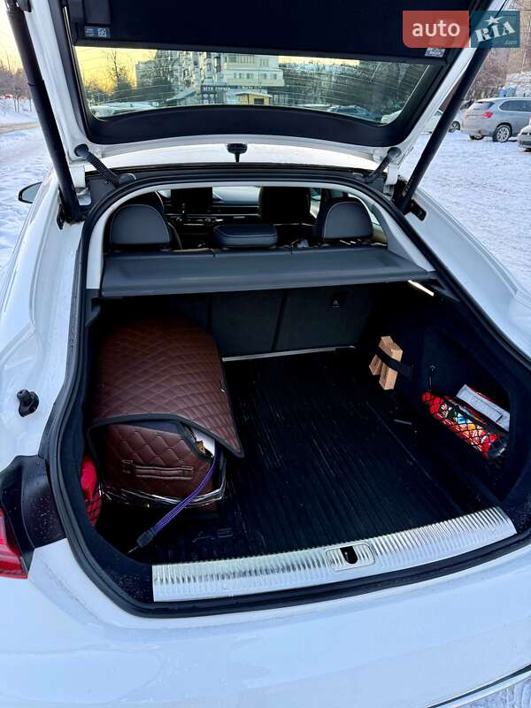 Лифтбек Audi A5 2021 в Киеве