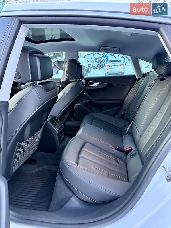 Лифтбек Audi A5 2021 в Киеве