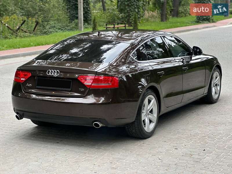 Купе Audi A5 2011 в Львове