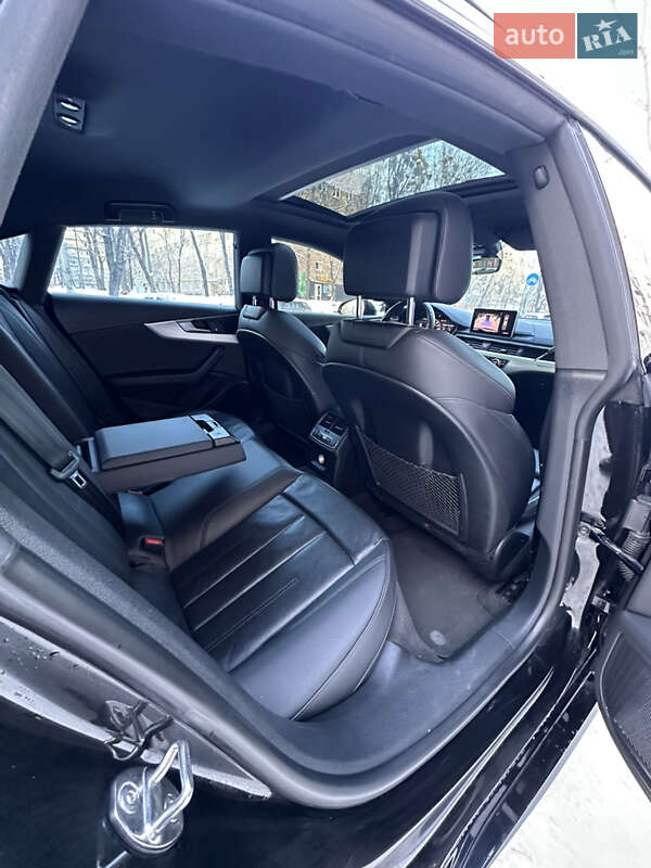 Купе Audi A5 2018 в Киеве