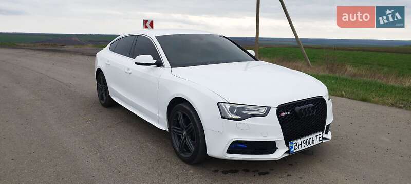 Купе Audi A5 2012 в Раздельной