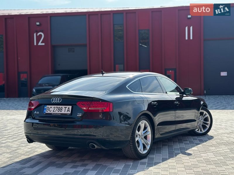 Купе Audi A5 2010 в Львове