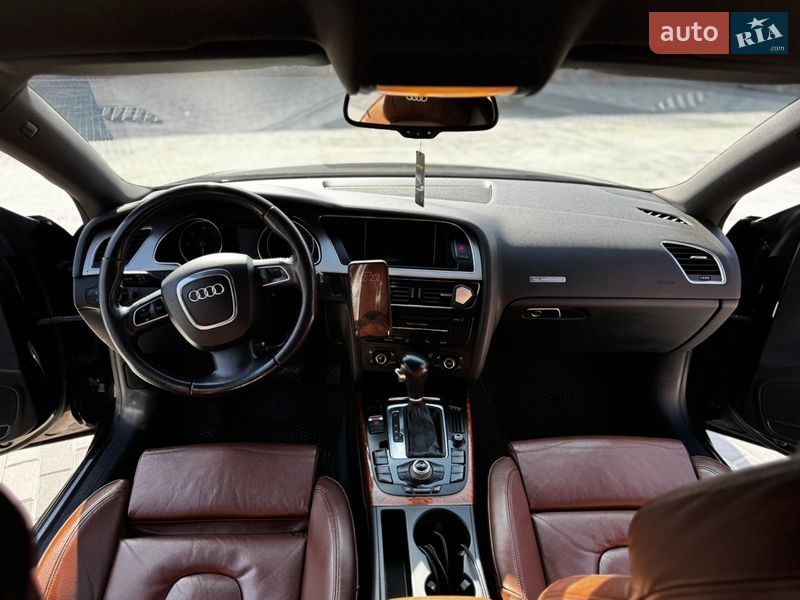 Купе Audi A5 2010 в Львове
