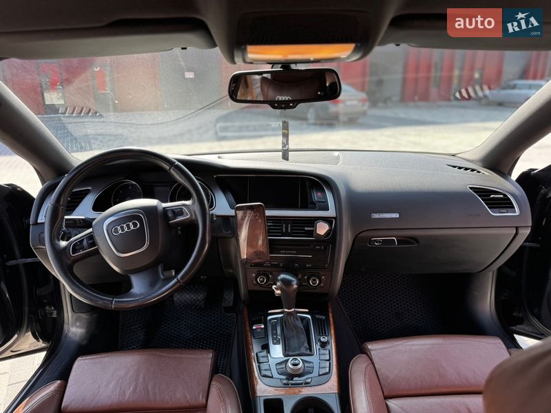 Купе Audi A5 2010 в Львове