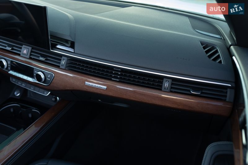 Кабріолет Audi A5 2022 в Дніпрі