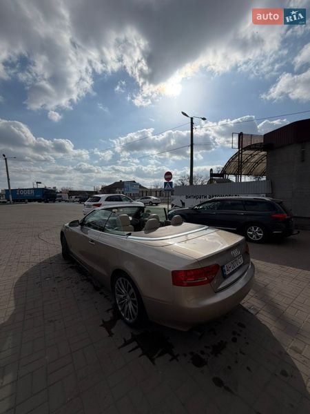 Кабріолет Audi A5 2010 в Києві фото 9 Кабріолет Audi A5 2010 в Києві