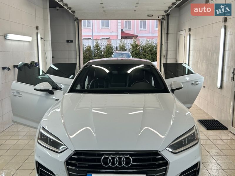 Купе Audi A5 2017 в Киеве