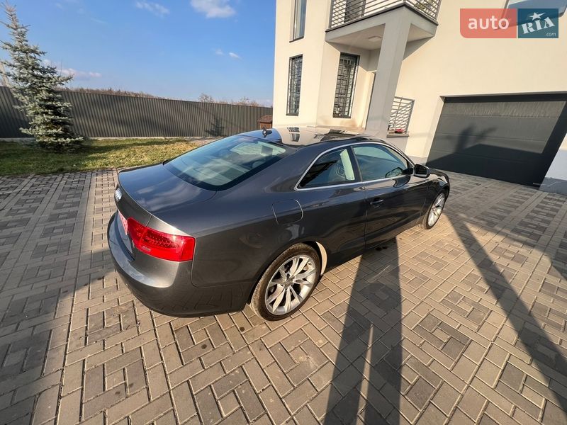 Купе Audi A5 2013 в Киеве