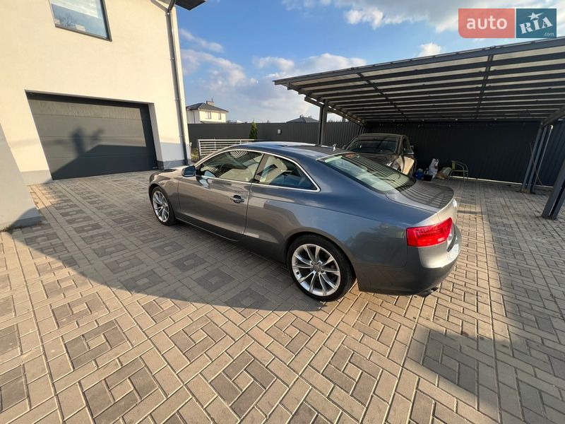 Купе Audi A5 2013 в Киеве