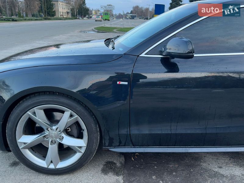 Купе Audi A5 2010 в Яготині