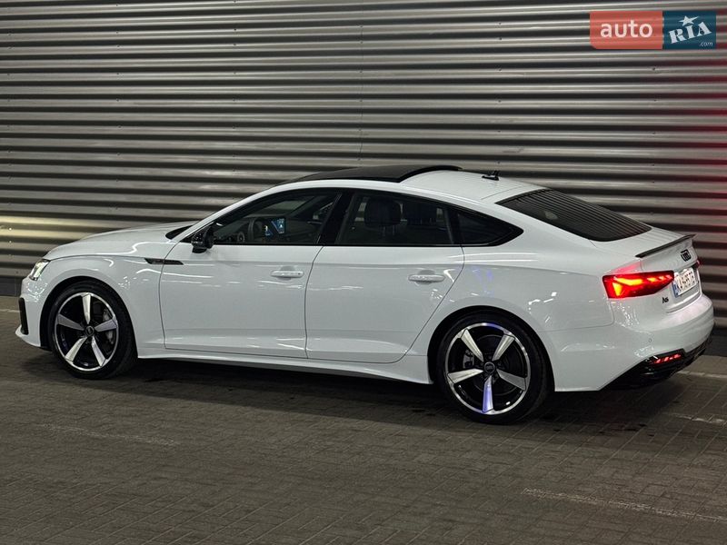 Лифтбек Audi A5 2024 в Киеве фото 22 Лифтбек Audi A5 2024 в Киеве